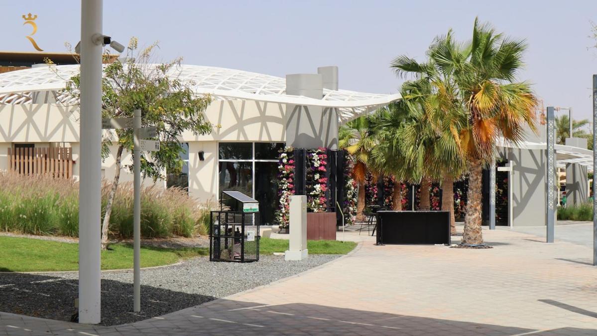 Masdar 2br Luxe Pool And Quick Airport Access Abu Dhabi
