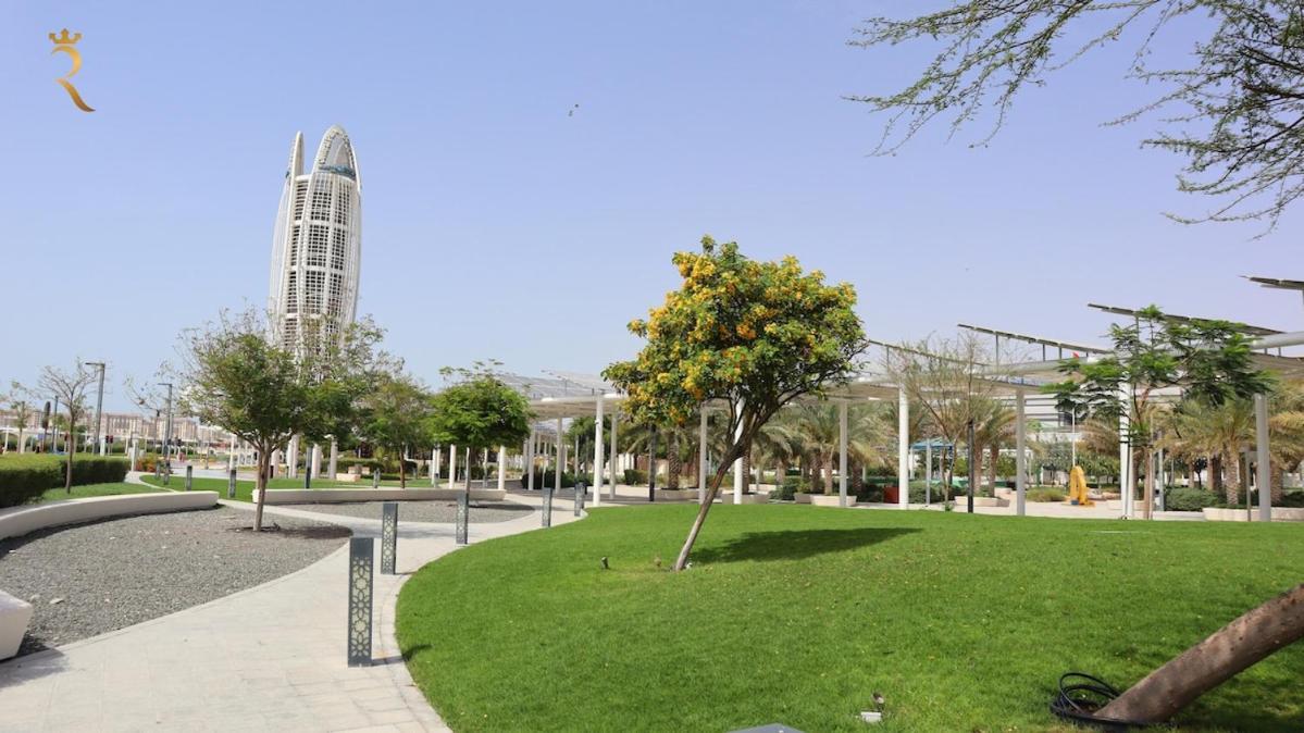 Masdar 2br Luxe Pool And Quick Airport Access Apartment Abu Dhabi