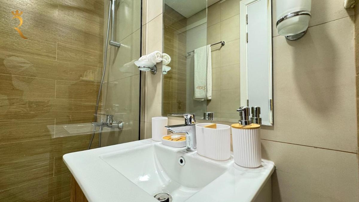 Masdar 2br Luxe Pool And Quick Airport Access * Abu Dhabi