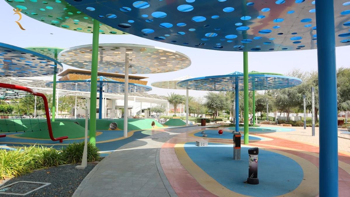 Masdar 2br Luxe Pool And Quick Airport Access *