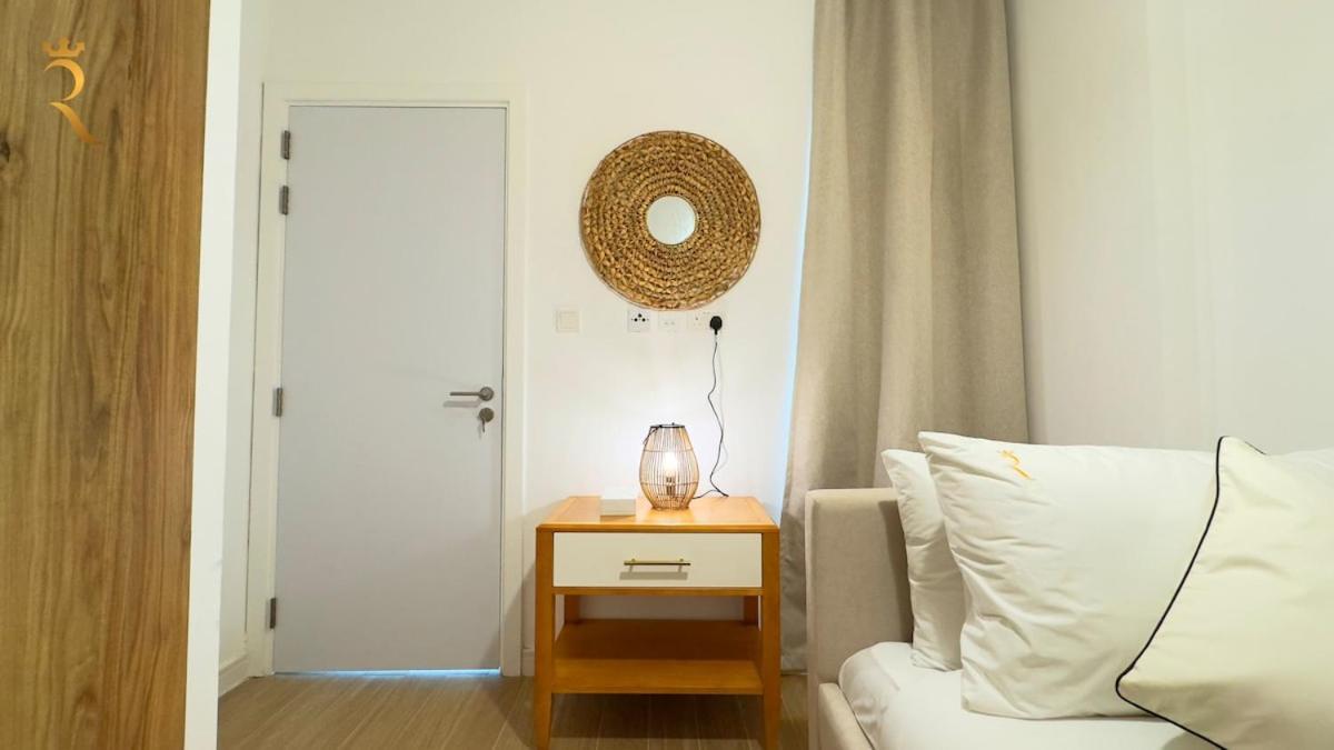 Masdar 2br Luxe Pool And Quick Airport Access Apartment *